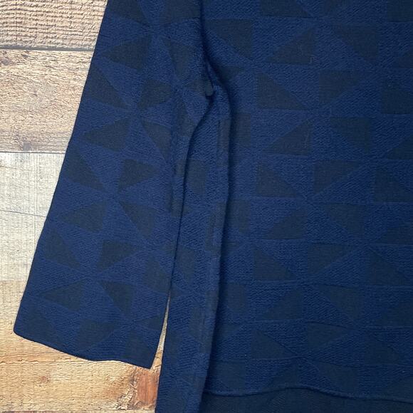 St. John Textured Cropped Sleeve Top Wool Blend Navy Blue Size Small - Picture 5 of 9